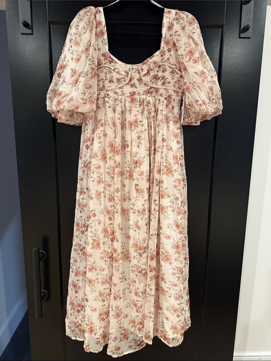 Worth Collective Dresses & Skirts - Floral Puff-Sleeve Maxi Dress in Blush Rose